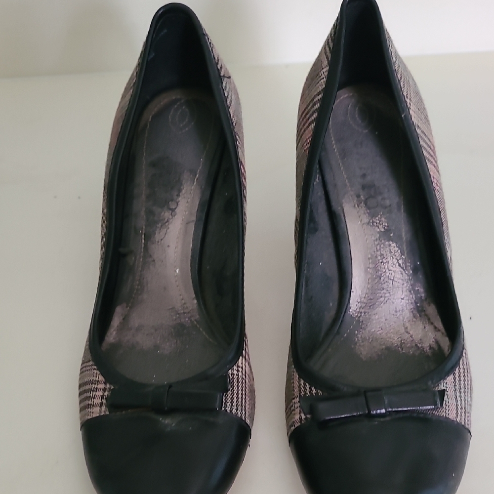 Black and Brown Women's Low Heels